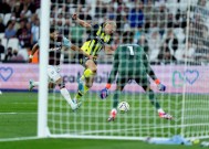 哈兰德重返赛场，反败为胜首场状态出色，塞尔维亚队观众沸腾！