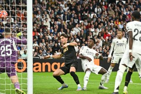 姆巴佩重返赛场，爆冷首场状态出色，法国队观众沸腾！